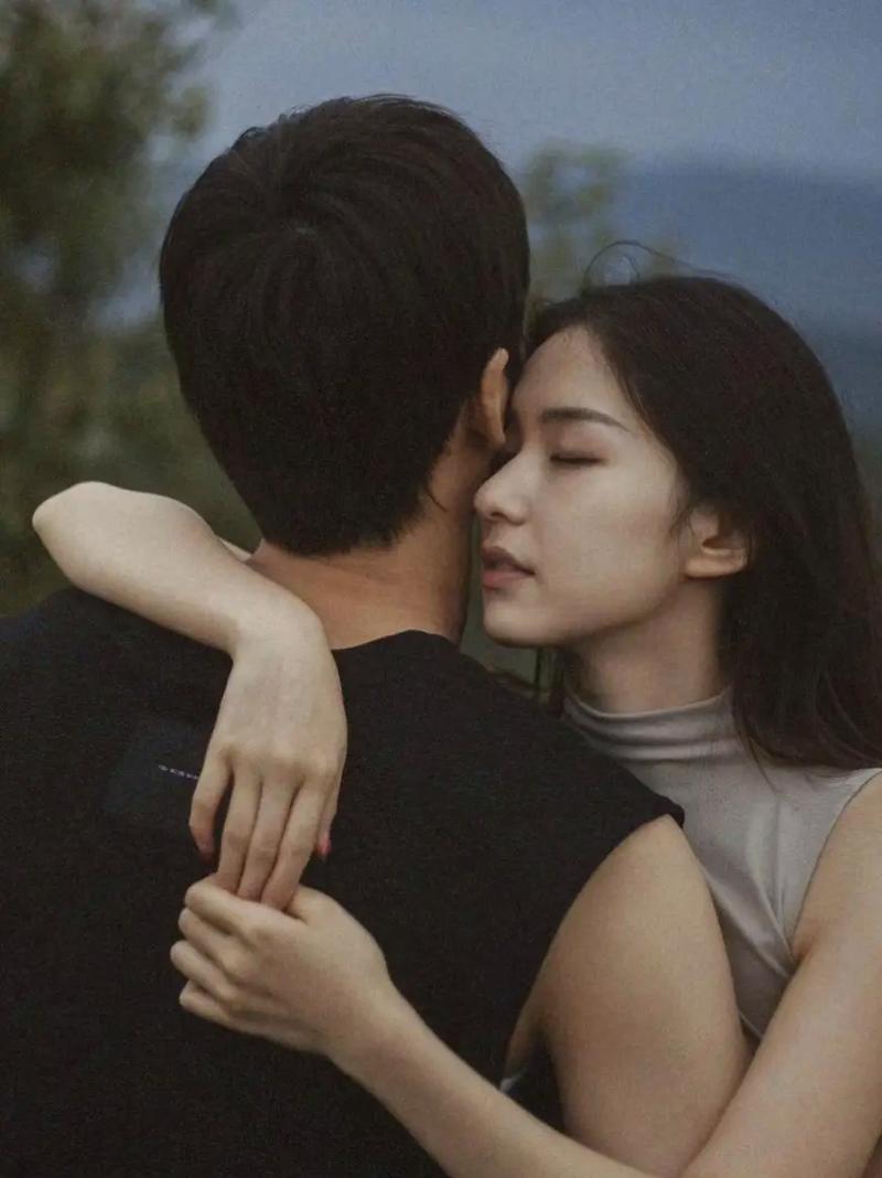 情侣契合互补：探寻爱情中的完美拼图