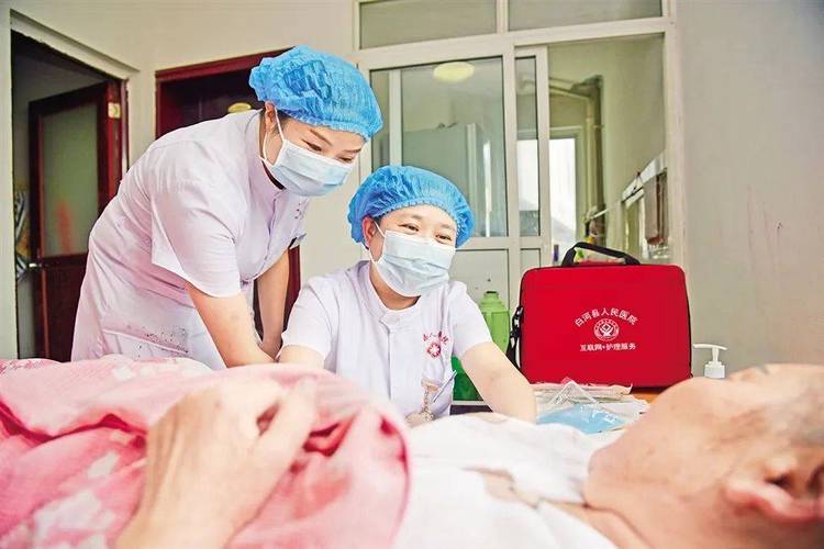 孕期护理上门服务：安心孕育，专业相伴