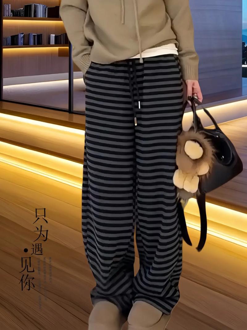 宽条纹，时尚穿搭的不二之选