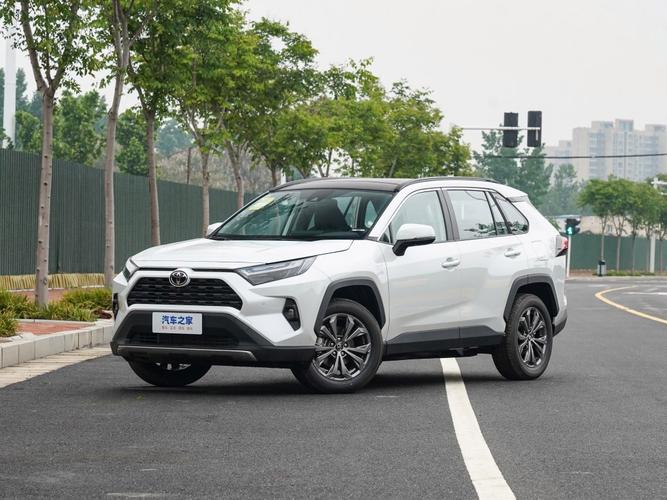 详细阅读:丰田RAV4荣放:城市SUV的卓越典范 丰田RAV4荣放:城市SUV的卓越典范