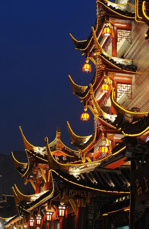 琴台路：历史与现代交织的成都记忆