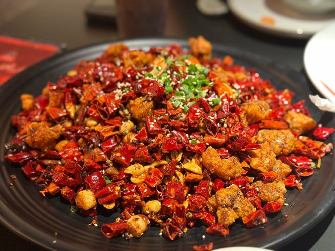 详细阅读:川菜经典菜品:味蕾上的火辣传奇 川菜经典菜品:味蕾上的火辣传奇