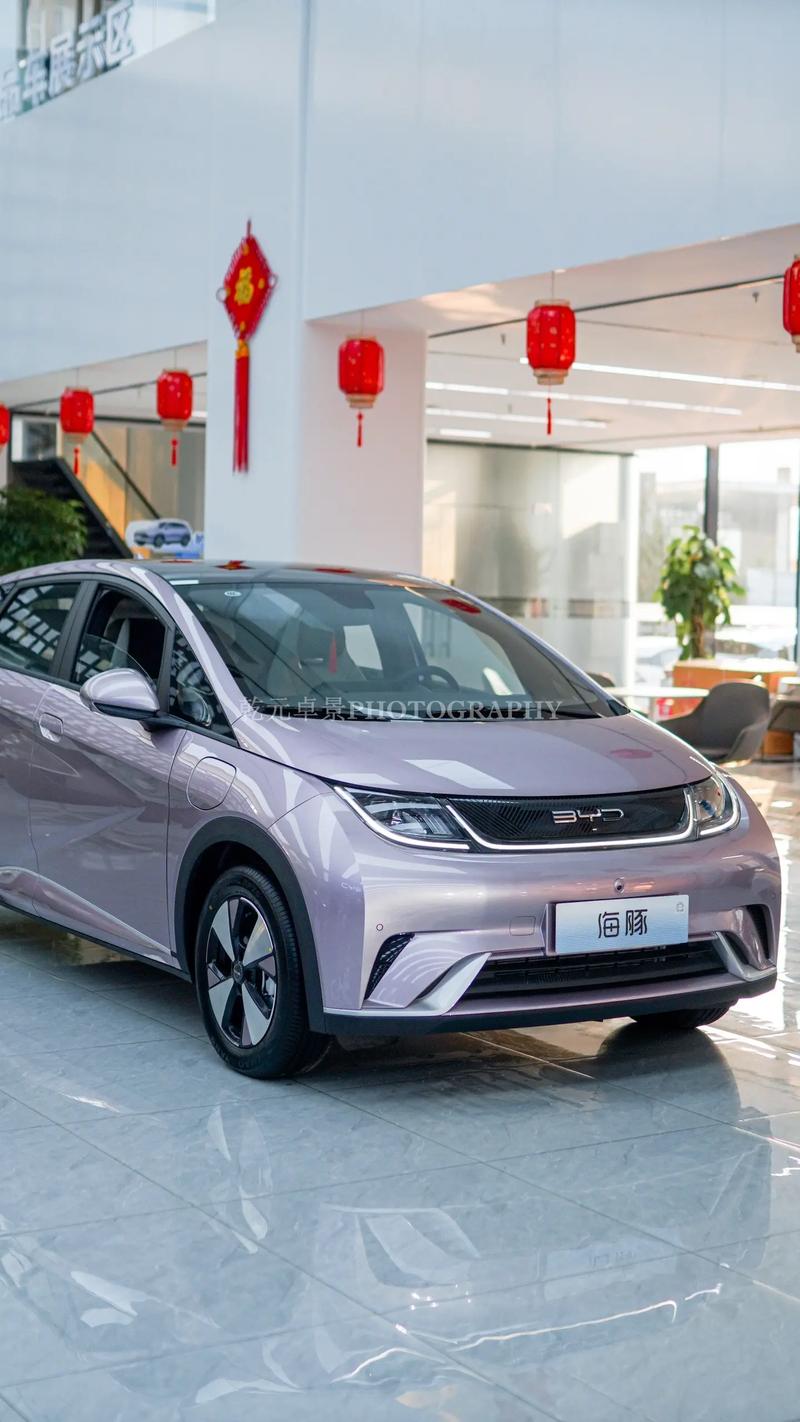 比亚迪海豚深度解析：十万级纯电精品小车，实力究竟如何？