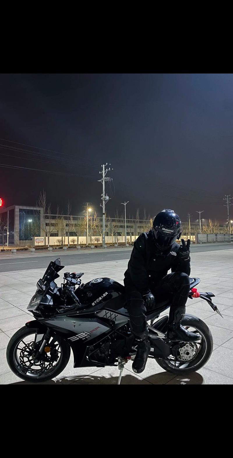 摩托车：风与自由的完美伴侣