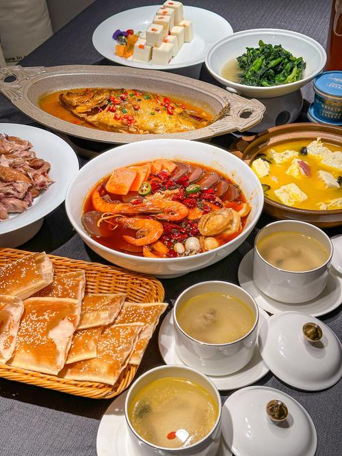 详细阅读:品味地方美食 畅享舌尖盛宴 品味地方美食 畅享舌尖盛宴