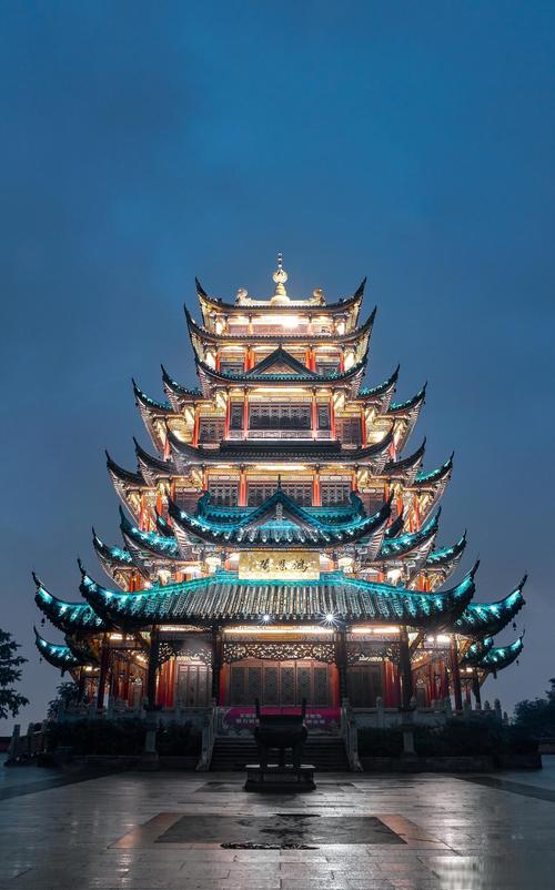 详细阅读:长沙,一座融合历史与现代的魅力之城 长沙,一座融合历史与现代的魅力之城