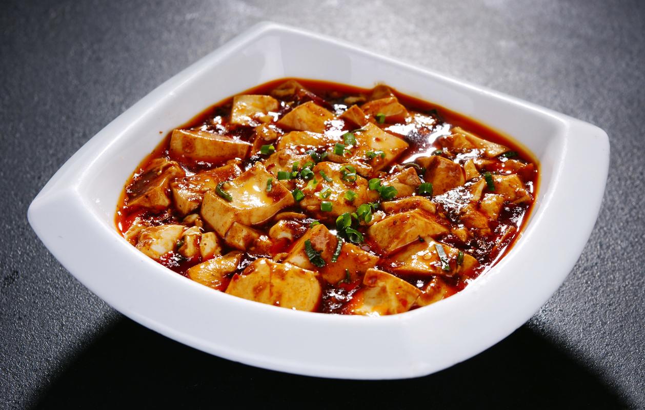 麻婆豆腐：麻辣鲜香的川菜经典