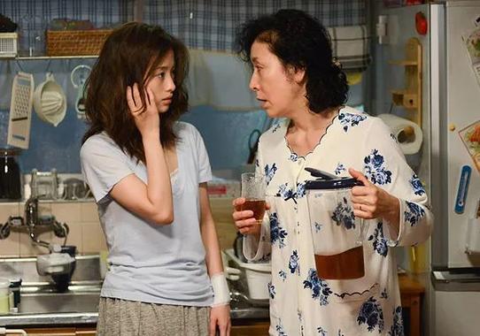 婆媳关系：影视作品中的多面镜鉴