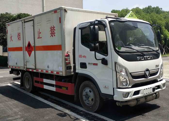 汽车危化品运输车,汽车危化品运输车图片