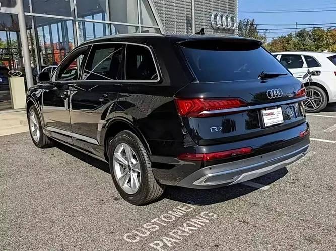 奥迪 Q7,奥迪q7多少钱2024款落地价